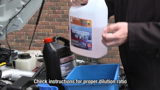 MotoMaster Extended Life Diesel Antifreeze/Coolant - image 2 from the video